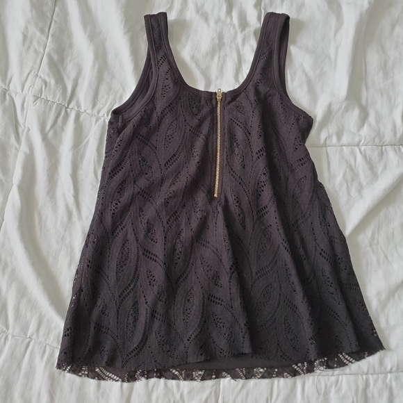 LACE Zippered Sleeveless Top - Picture 2 of 5